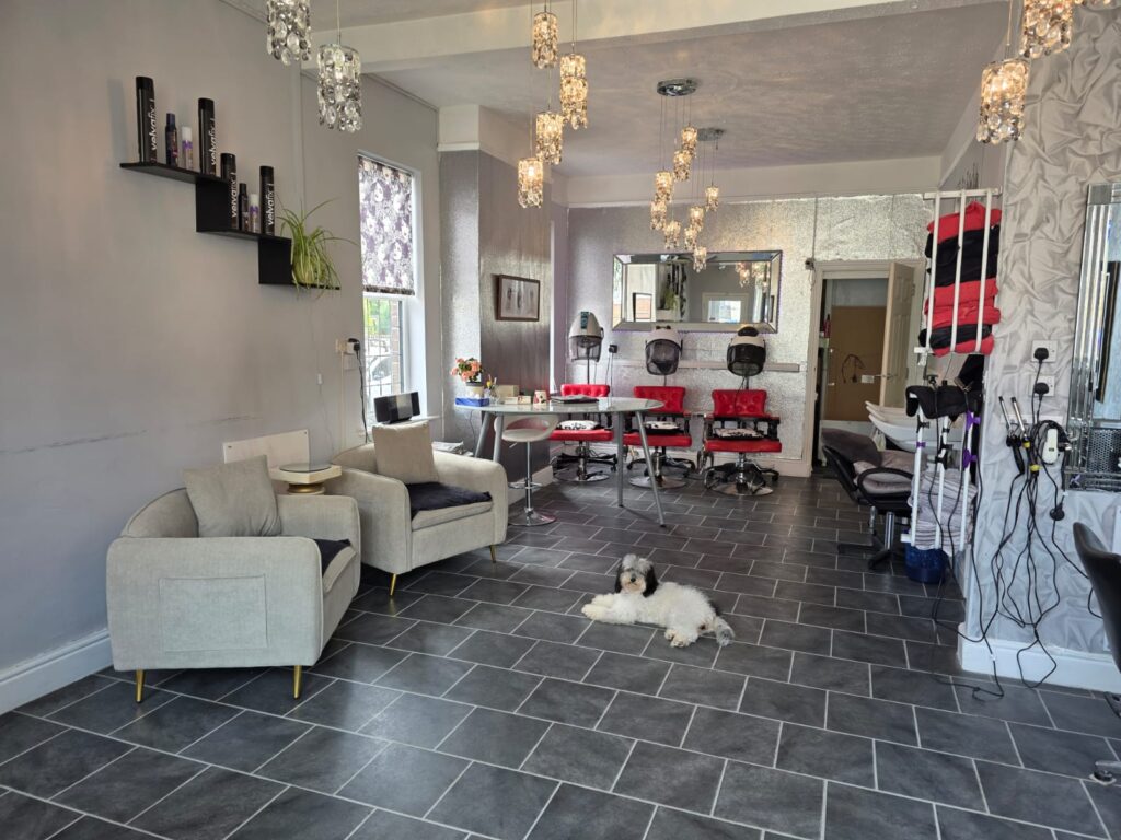 https://hairsaloninnewcastleunderlyme.co.uk/wp-content/uploads/2025/08/WhatsApp-Image-2025-06-18-at-14.00.55-1-1024x768-1.jpeg